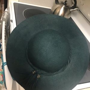 Hat Jessica Simpson new with tags